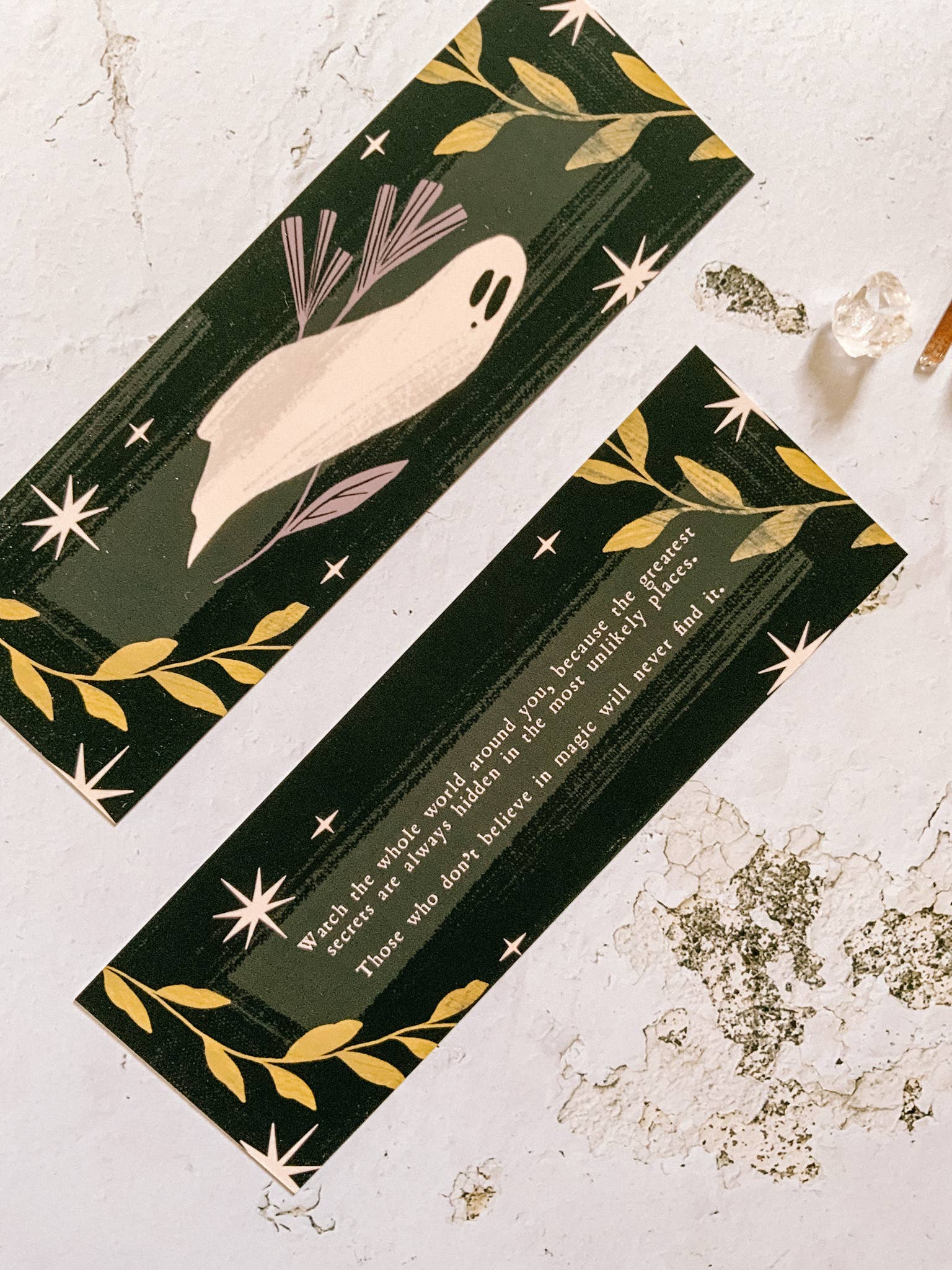 Bookmark: Ghosts & Magic - Literary Quote