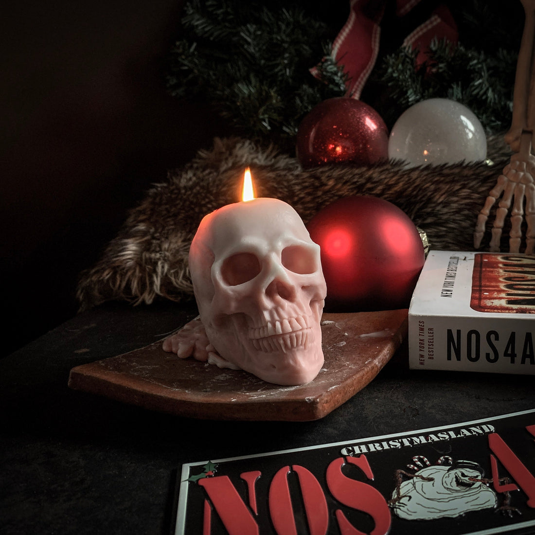 Charlie {Peppermint &amp; Balsam Skull Candle}